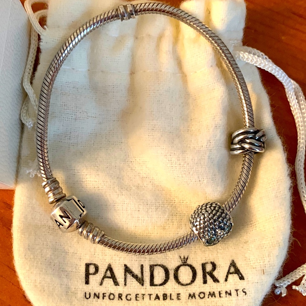 Pandora bracelet two charms Owl & love knot and pouch Sterling silver never worn